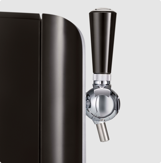 Pour The Perfect Home Draught With The Philips HD3600 PerfectDraft
